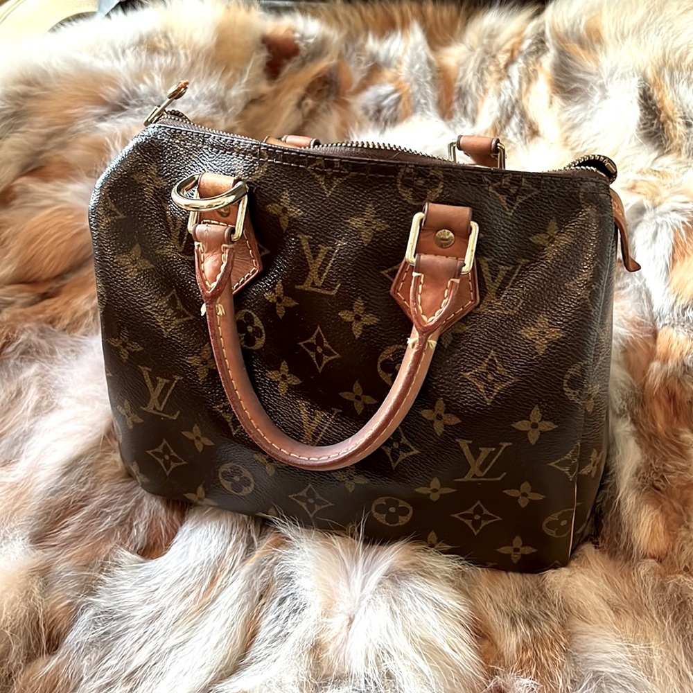 Vintage Louis Vuitton Monogram Speedy 25 😻